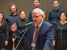 Auszeichnung: Verleihung der Otto-Jochum Medaille sowie der Staatlichen Anerkennung als Chorleiter*in im Laienmusizieren (Foto: Peter Mößmer)