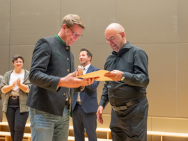 Auszeichnung: Verleihung der Otto-Jochum Medaille sowie der Staatlichen Anerkennung als Chorleiter*in im Laienmusizieren (Foto: Peter Mößmer)