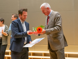 Auszeichnung: Verleihung der Otto-Jochum Medaille sowie der Staatlichen Anerkennung als Chorleiter*in im Laienmusizieren (Foto: Peter Mößmer)