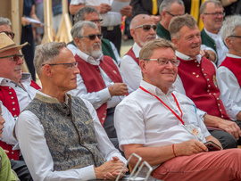 (c): Peter Mössmer