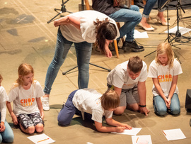 Chorklassentreffen: Singen aus voller Kehle (Foto: Peter Mößmer)