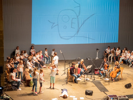 Chorklassentreffen: Singen aus voller Kehle (Foto: Peter Mößmer)