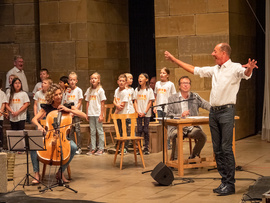 Chorklassentreffen: Singen aus voller Kehle (Foto: Peter Mößmer) | © Foto: Peter Mößmer