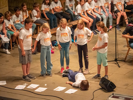 Chorklassentreffen: Singen aus voller Kehle (Foto: Peter Mößmer)