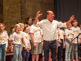 Chorklassentreffen: Singen aus voller Kehle (Foto: Peter Mößmer)