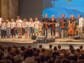 Chorklassentreffen: Singen aus voller Kehle (Foto: Peter Mößmer)